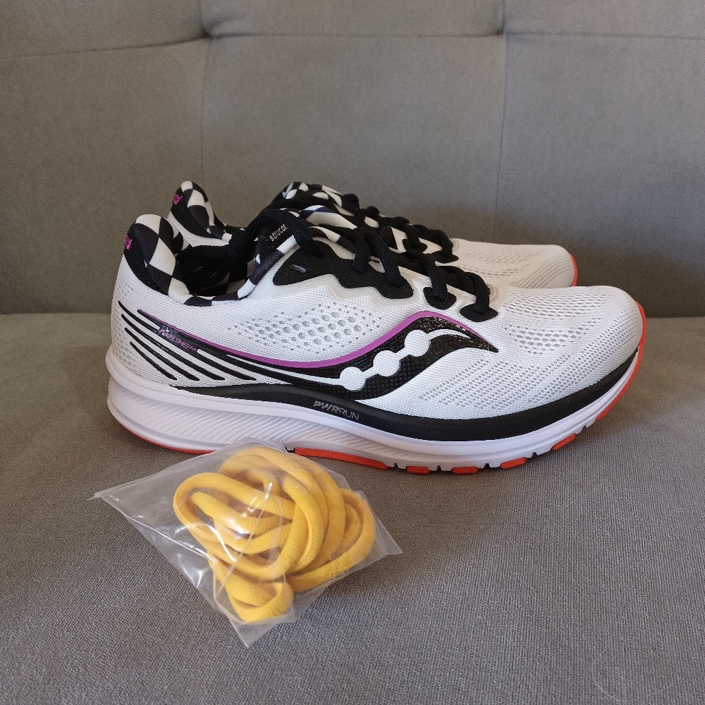 Saucony Ride 14 Athletic Running Shoes Black White Sneakers Womens Size 8